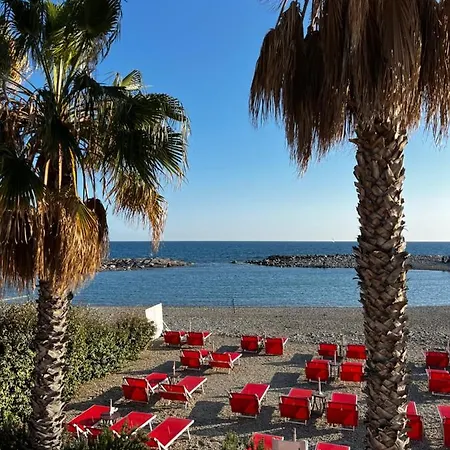 Casa Indipendente Vista Mare Imperia