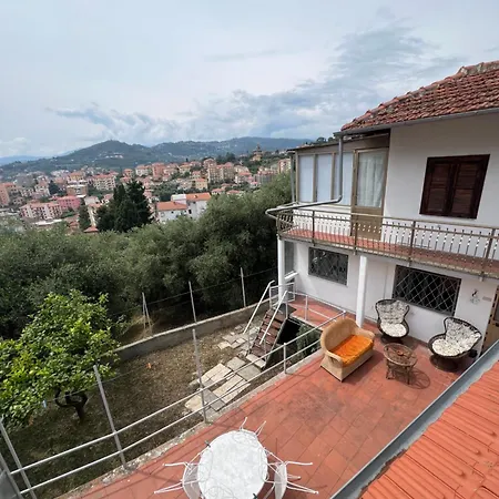 Casa Indipendente Vista Mare